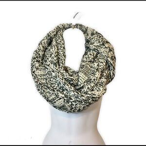 Loft cable knit marble infinity warm comfy timeless scarf black and white